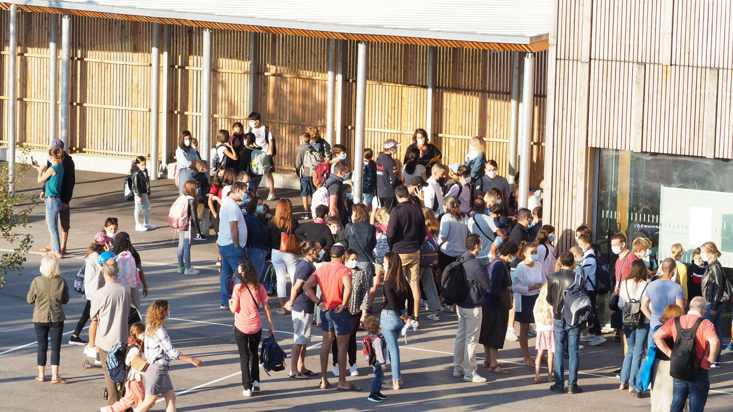 MEYZIEU : École du Carreau : après Deux ans de travaux, des conditions de rentrée idéales
